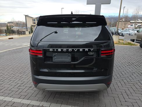 Used 2021 Land Rover Discovery S image 6