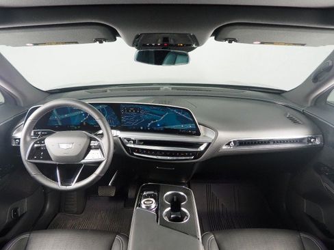 Used 2024 Cadillac Lyriq Sport RWD image 3
