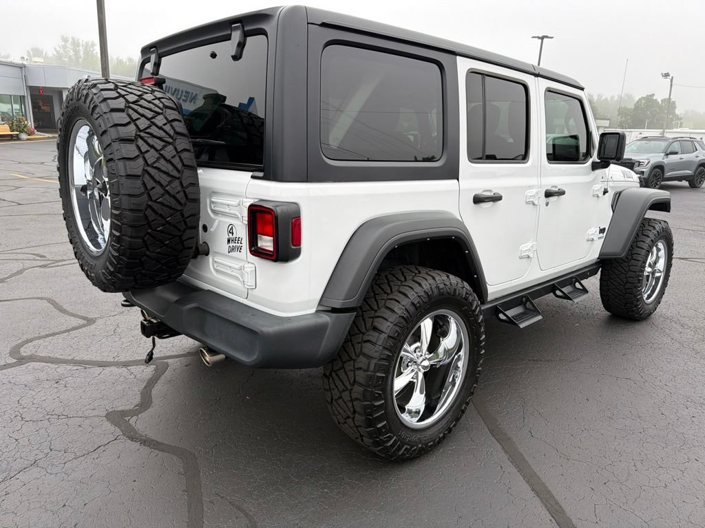 Used 2022 Jeep Wrangler Unlimited Sport AWD/4WD image 3