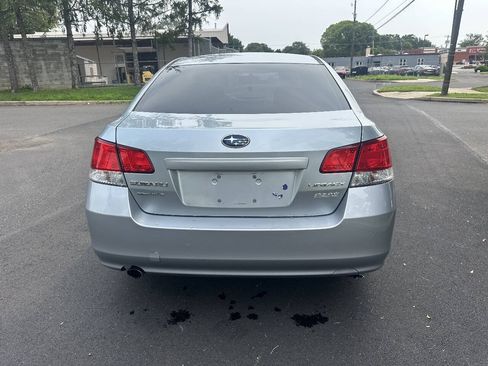 Used 2013 Subaru Legacy 2.5i Premium w/ All-Weather Pkg AWD/4WD image 6