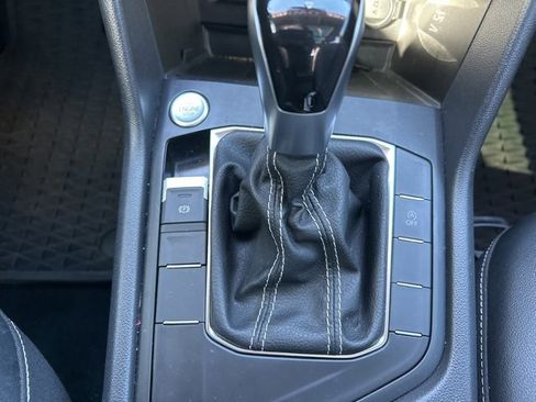 Used 2022 Volkswagen Taos SE image 31