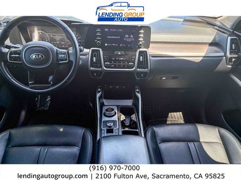 Used 2021 Kia Sorento S FWD image 11
