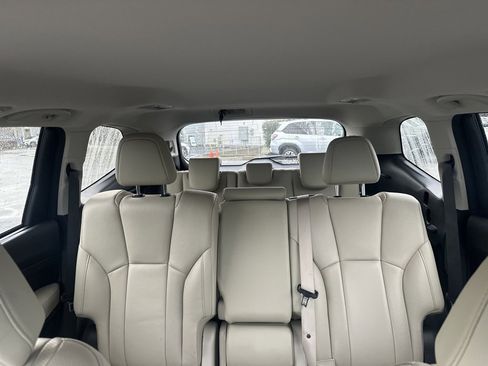 Used 2023 Subaru Ascent Limited image 21