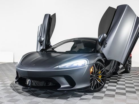 Used 2023 McLaren GT Base image 9