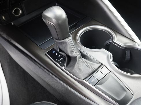 Used 2023 Toyota Camry SE FWD image 20