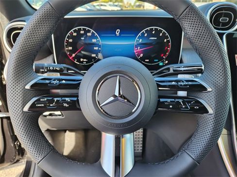 New 2025 Mercedes-Benz GLC 300 4MATIC image 19