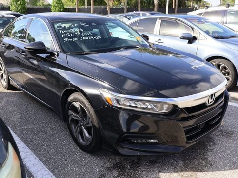 Used 2018 Honda Accord EX-L image 6