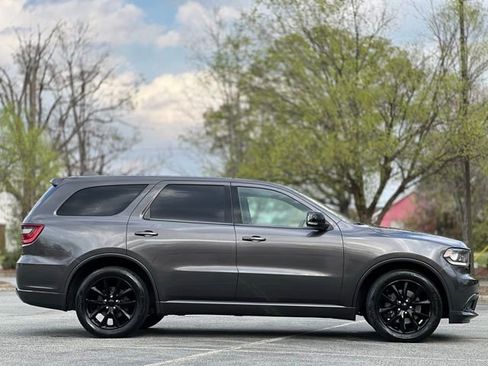 Used 2017 Dodge Durango R/T w/ Technology Group image 4