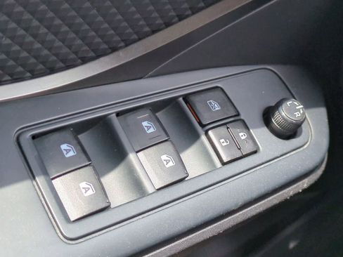 Used 2019 Toyota C-HR LE FWD image 27