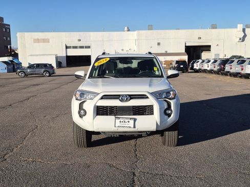Used 2024 Toyota 4Runner SR5 AWD/4WD image 3