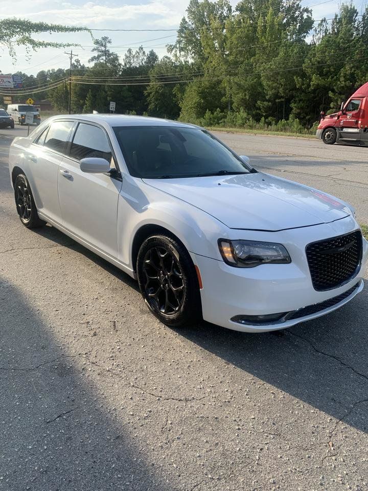 Used 2019 Chrysler 300 S AWD/4WD image 3