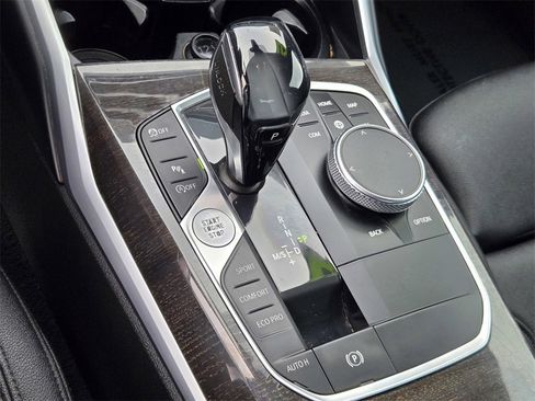 Used 2020 BMW 330i Sedan w/ Convenience Package image 21