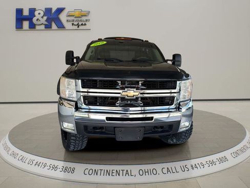 Used 2010 Chevrolet Silverado 2500 LTZ w/ Convenience Package AWD/4WD image 2