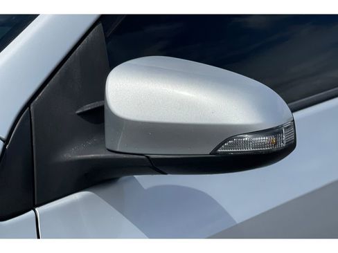 Used 2015 Toyota Corolla S image 13