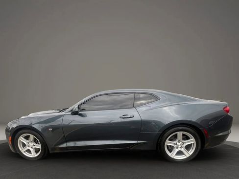 Used 2020 Chevrolet Camaro LT RWD image 8