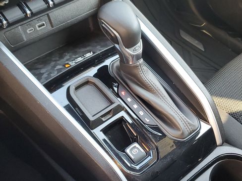 Used 2024 Chevrolet Colorado LT w/ LT Convenience Package II image 28