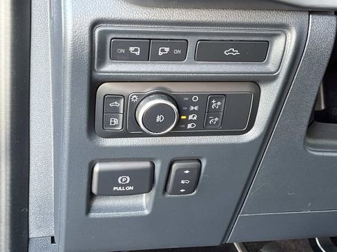Used 2022 Ford F150 Lariat w/ Max Trailer Tow Package AWD/4WD image 29
