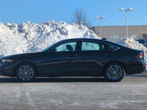 Certified 2025 Honda Accord EX-L image 9