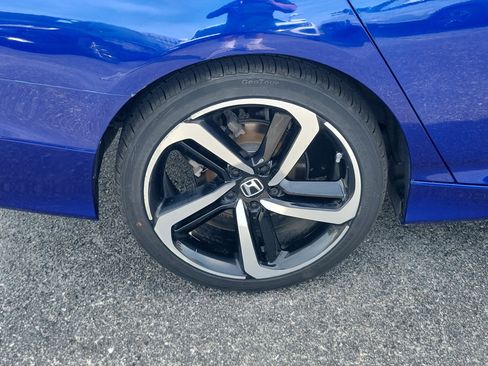 Used 2020 Honda Accord Sport image 11