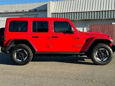 Used 2021 Jeep Wrangler Unlimited Rubicon AWD/4WD image 3