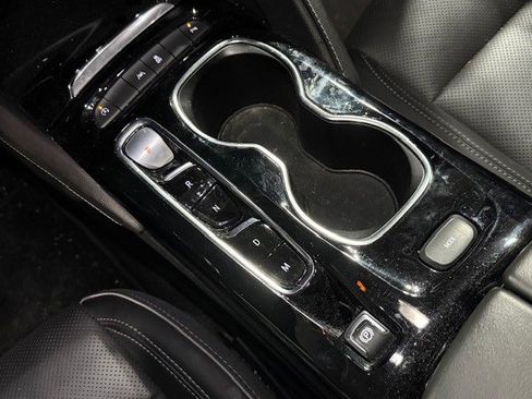 Certified 2022 Buick Envision Essence w/ Safety Package image 22