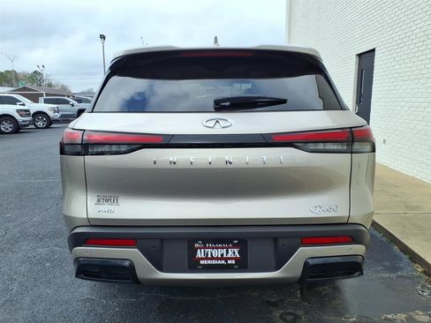 Used 2025 INFINITI QX60 Luxe w/ Vision Package image 4