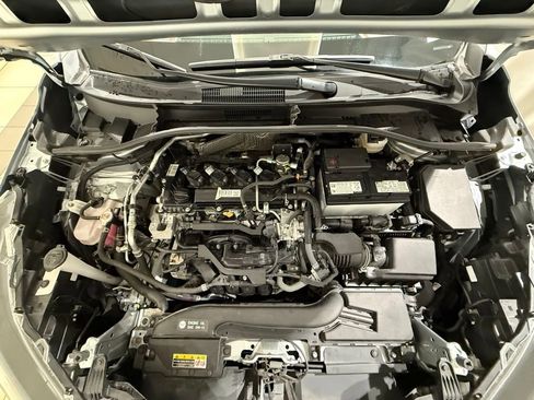 Certified 2023 Toyota Corolla Cross LE image 10