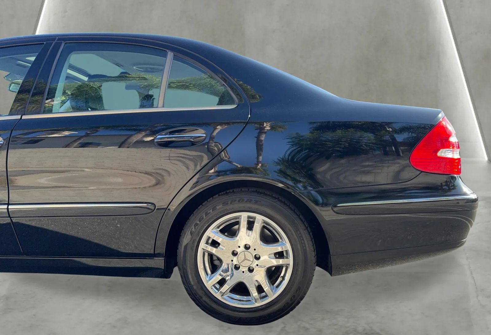 Used 2003 Mercedes-Benz E 320 Sedan image 14