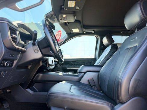 Used 2024 Ford Expedition Max Platinum AWD/4WD image 18