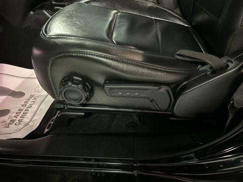 Used 2021 Jeep Wrangler Unlimited Sahara image 13