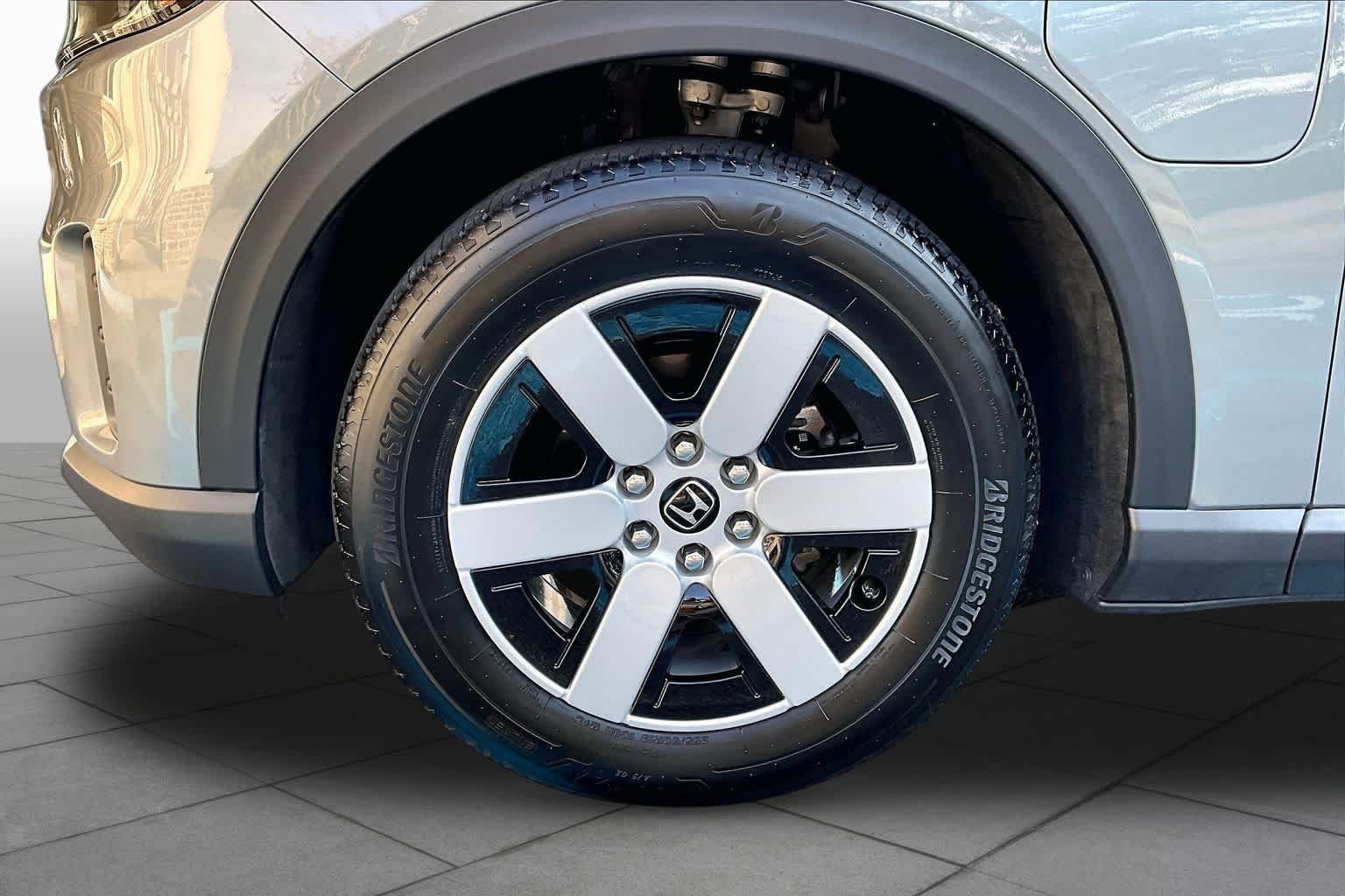 Used 2024 Honda Prologue EX image 10