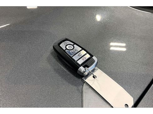 Used 2023 Ford Explorer XLT w/ Equipment Group 202A image 12