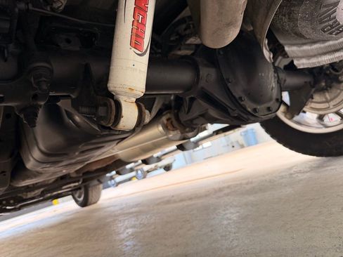 Used 2024 GMC Sierra 1500 SLE w/ Preferred Package image 54