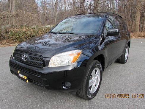 Used 2008 Toyota RAV4 2WD image 1