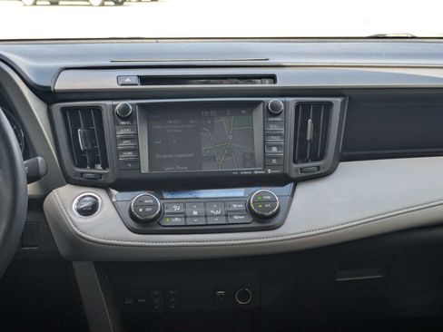 Used 2016 Toyota RAV4 Limited AWD/4WD image 21