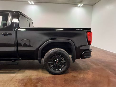 Used 2023 GMC Sierra 1500 Elevation w/ Preferred Package image 35