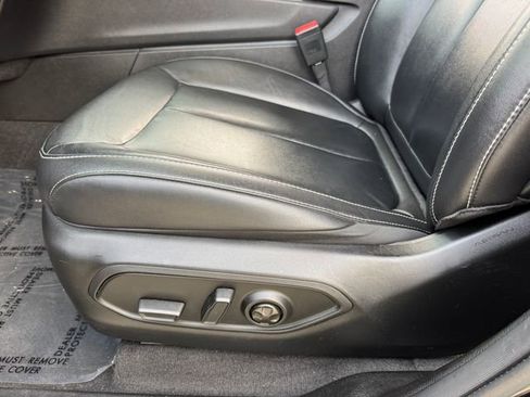 Used 2022 Jeep Grand Cherokee L Limited image 15