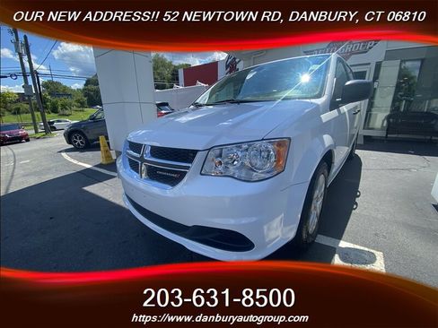 Used 2019 Dodge Grand Caravan SE FWD image 1
