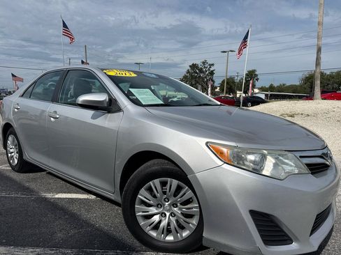 Used 2013 Toyota Camry LE FWD image 52