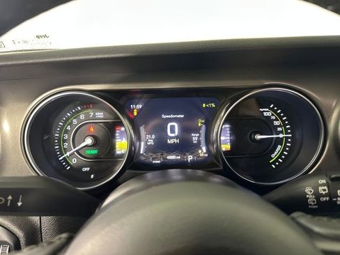 Used 2023 Jeep Wrangler Unlimited w/ Cold Weather Group image 17