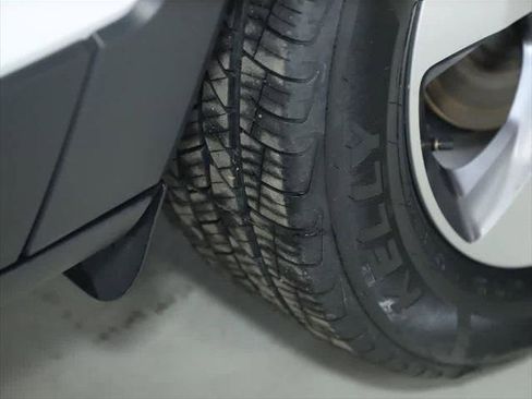 Certified 2021 Jeep Cherokee Limited w/ Elite Package image 38