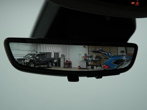 Used 2023 Buick Envision Avenir image 47