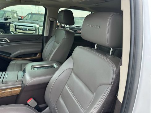 Used 2019 GMC Yukon Denali w/ Denali Ultimate Package AWD/4WD image 32