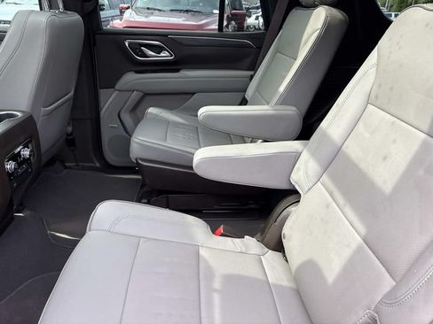 Used 2022 GMC Yukon SLT w/ SLT Luxury Package AWD/4WD image 18