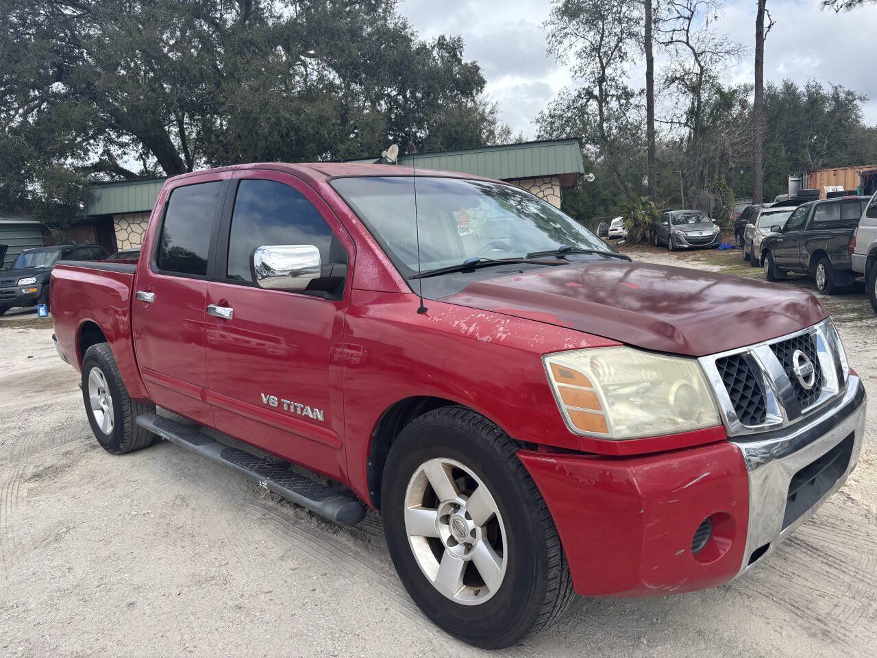 Used 2005 Nissan Titan SE w/ (W01) Utility Bed Pkg RWD image 1