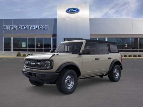 New 2025 Ford Bronco 4-Door AWD/4WD image 1