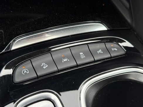 Used 2023 Buick Envision Avenir AWD/4WD image 27
