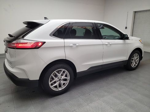 Used 2024 Ford Edge SEL image 10