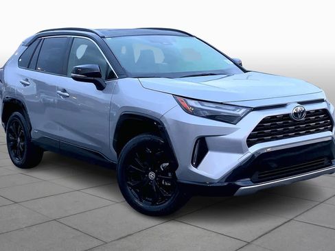 Used 2025 Toyota RAV4 XSE w/ Weather Package image 3