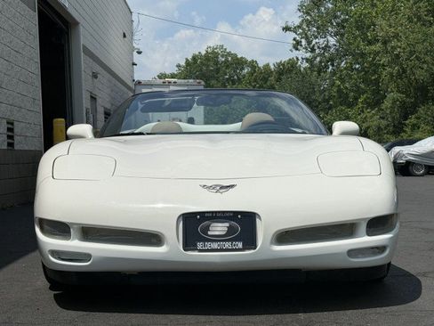 Used 2003 Chevrolet Corvette Convertible w/ Preferred Equipment Group1 RWD image 10